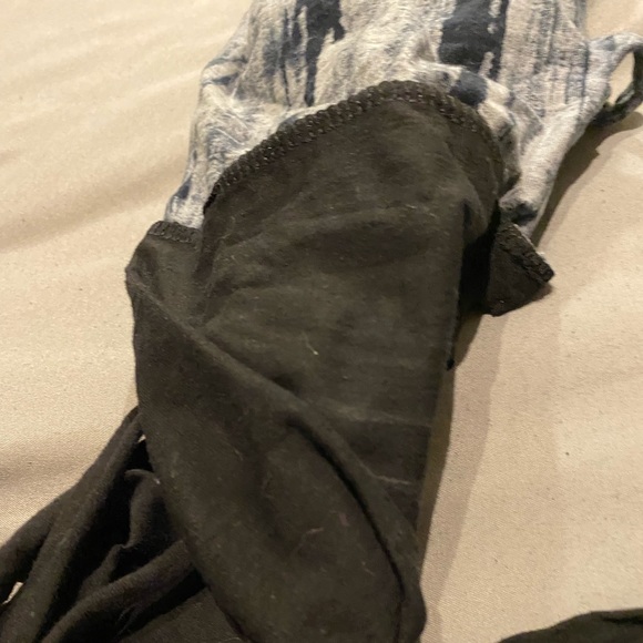 Men’s Scarf - Picture 4 of 8